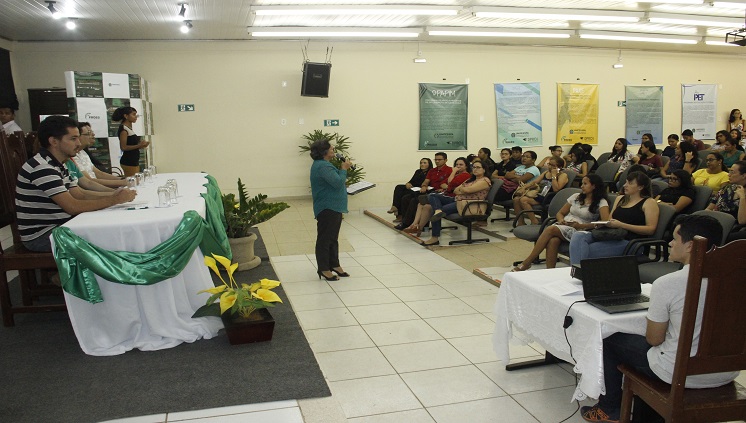 Destaque Mesa redonda